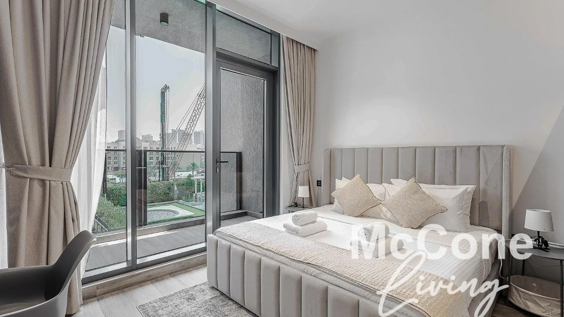 Apartment Modern Studio With Pool View & Gym Access Dubai