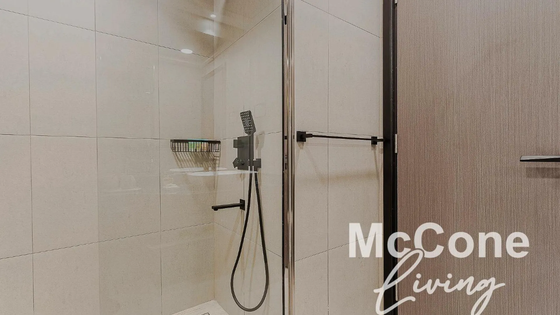 Modern Studio With Pool View & Gym Access Dubai