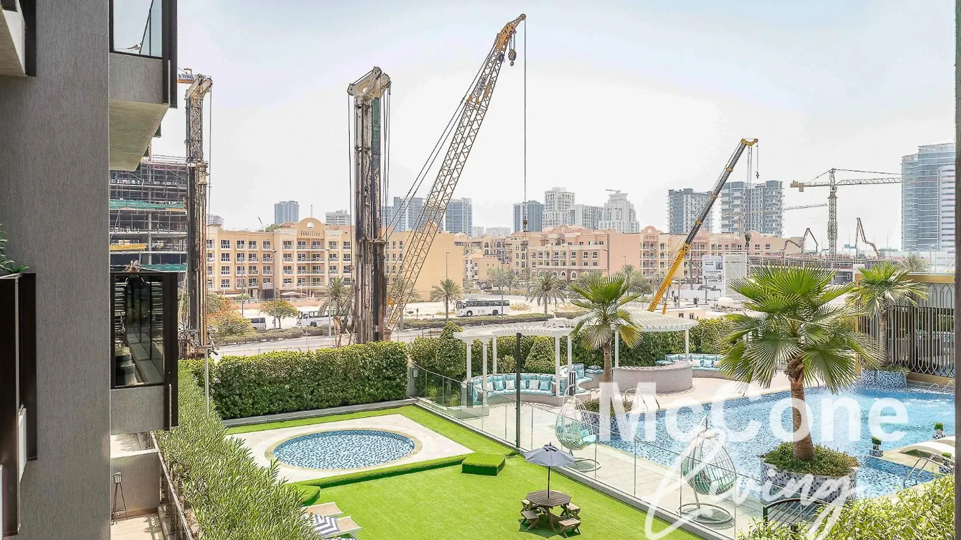 Modern Studio With Pool View & Gym Access Dubai 0*,  United Arab Emirates