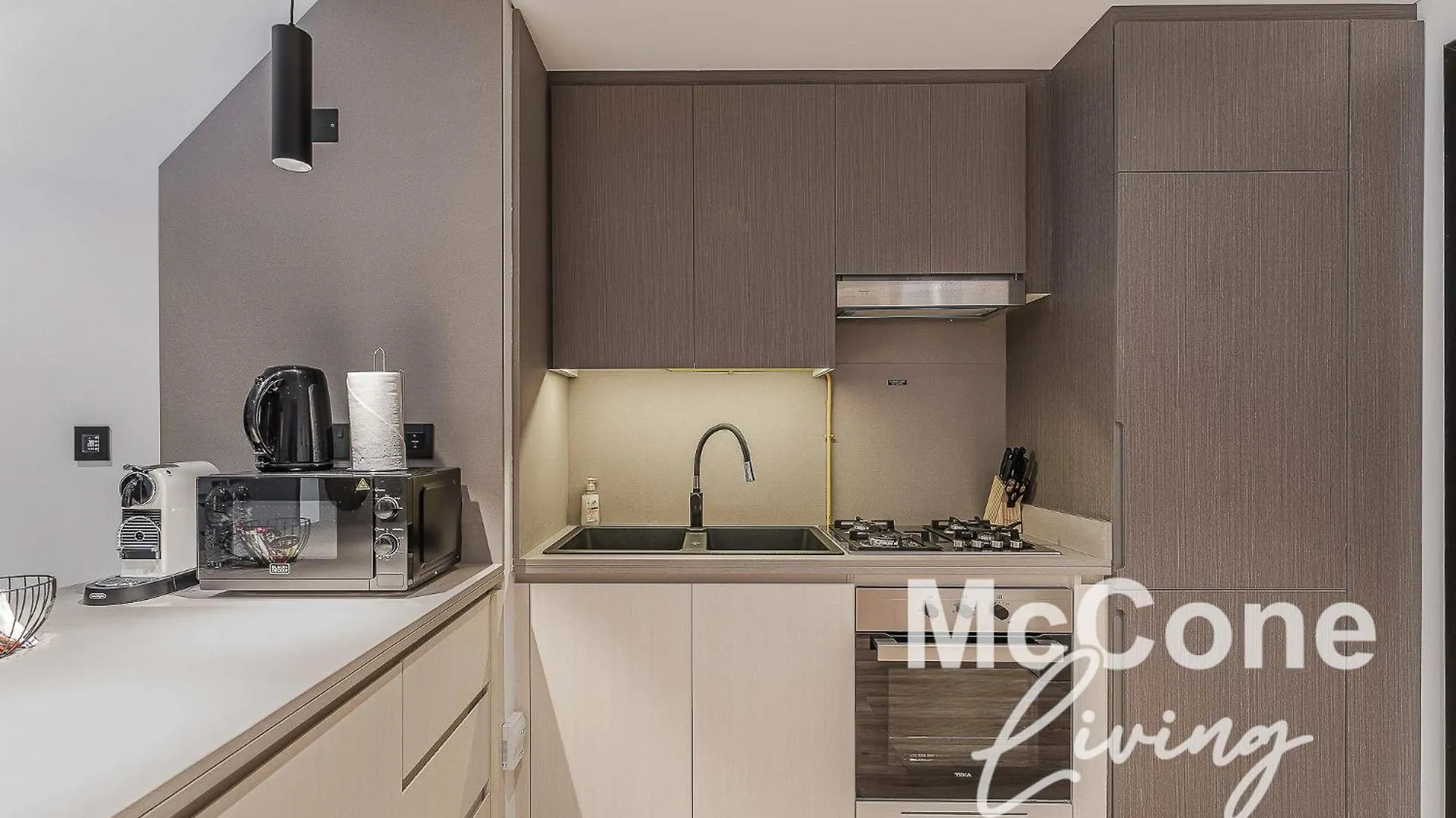 Apartment Modern Studio With Pool View & Gym Access Dubai