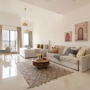 Frank Porter - Canal Dubai